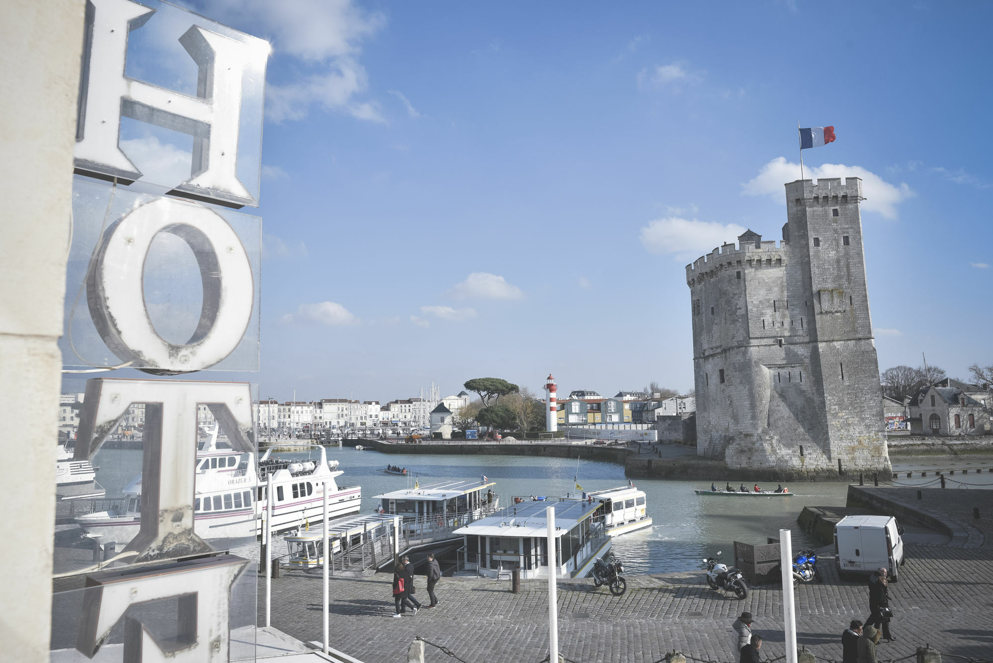 Maisons Du Monde Hotel & Suites - La Rochelle Vieux Port Exterior photo